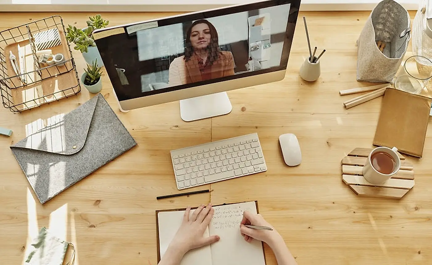 Digital skills coaching and practical online learning